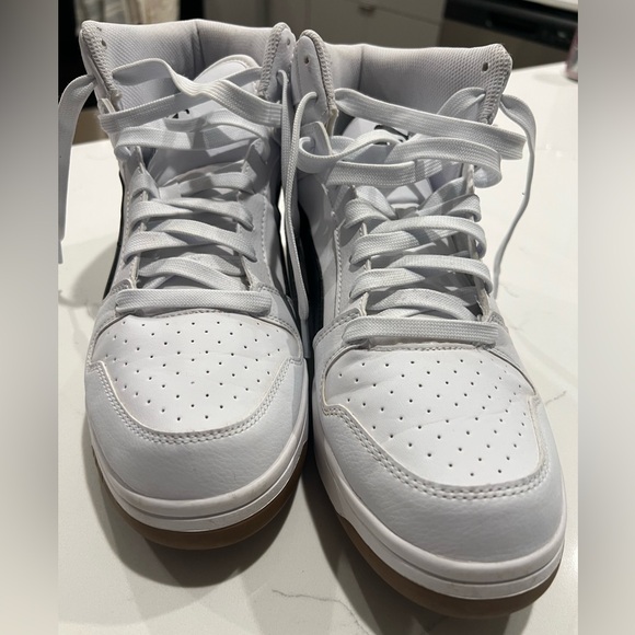 Puma Men's Black & White Mid-Top Sneakers - Picture 4 of 7